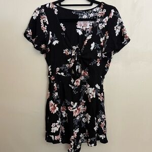 American Eagle Outfitters Women's Multi Black Floral Playsuit Romper Size L